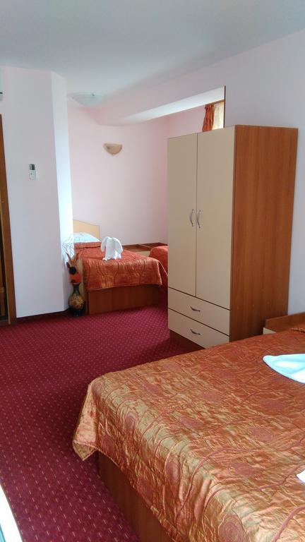 Guest House Aristokrat Obzor Extérieur photo