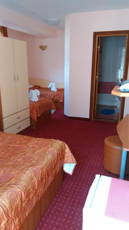Guest House Aristokrat Obzor Extérieur photo